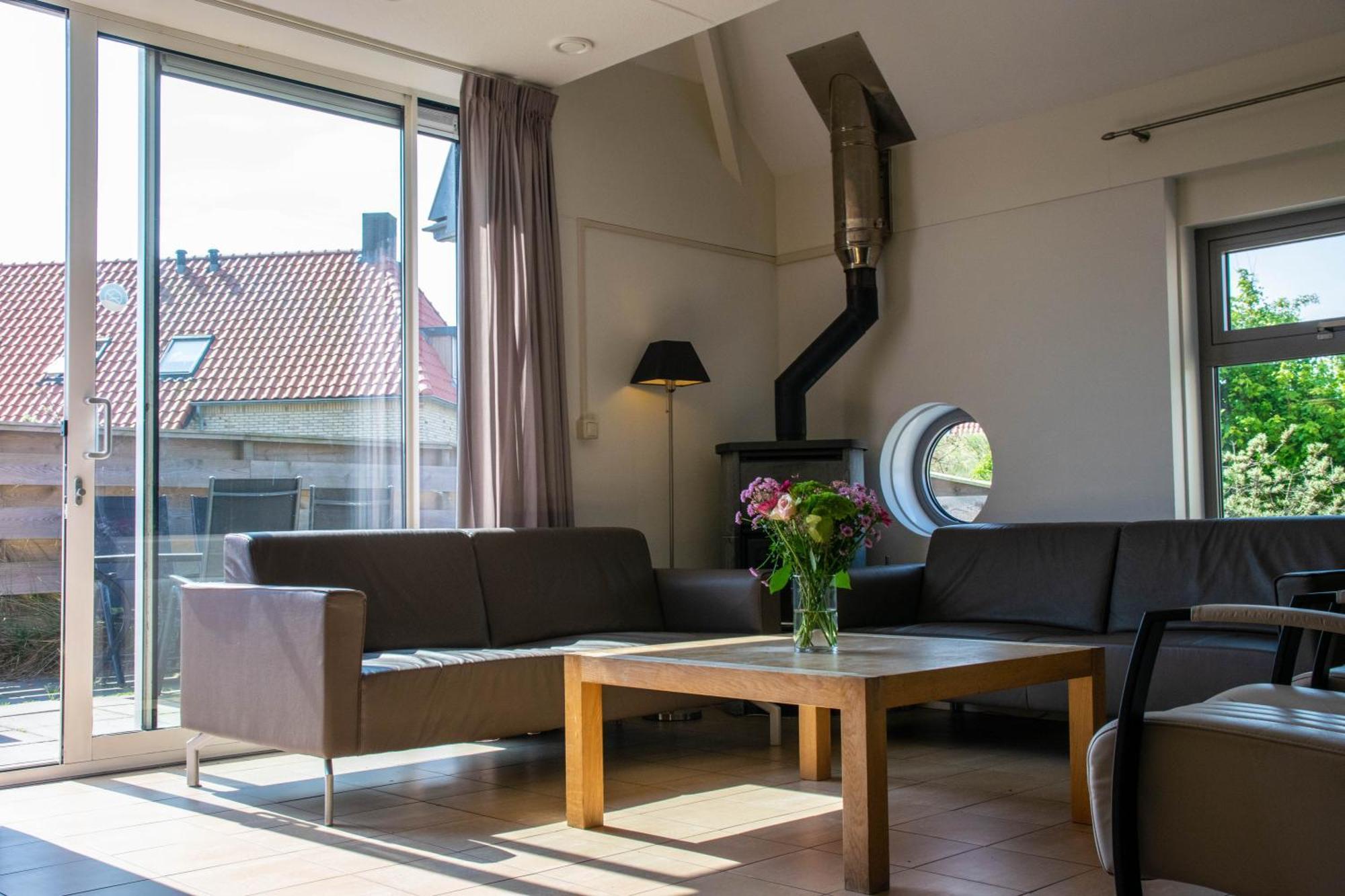 Vakantiepark Klein Vaarwater Бюрен Номер фото